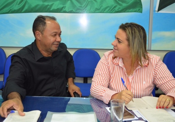 2017324_FOTO - Vereadores pedem internet gratuita para PM e GCM